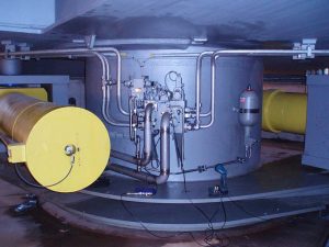 Manifold, accumulator and turning cylinders for the Mackenstreet bridge